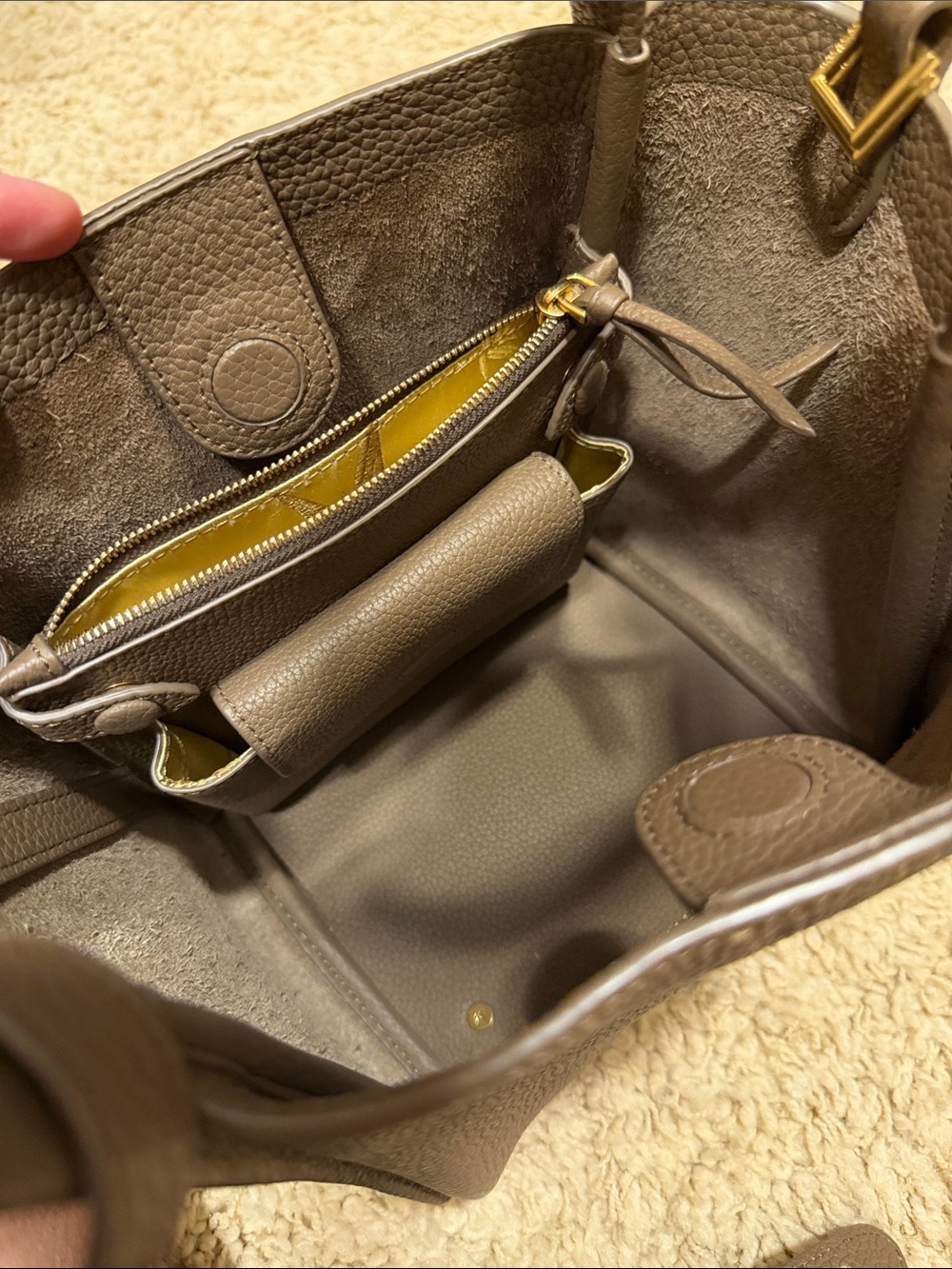 Songmont Pebbled Leather tote Bag in Taupe - Picture 4 of 7